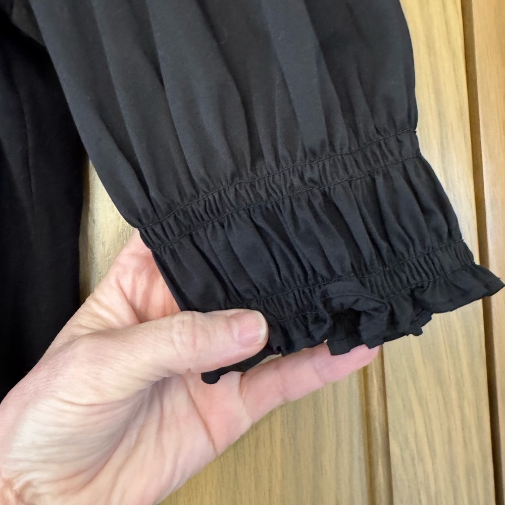 NWT Tahari Black Puff Sleeve Tee Dual Fabric Viscose Blend / medium - Picture 6 of 10